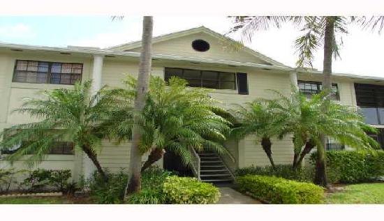 935 Ne 199 Street 106, Miami, FL 33179 
