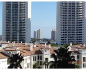 2000 ISLAND BL # 910, Aventura, FL 33160 