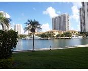 2980 E POINT DR # D-212, Aventura, FL 33160 