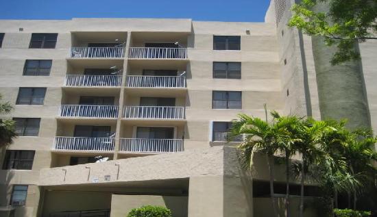 901 Hillcrest Dr # 19-309, Hollywood, FL 33021 