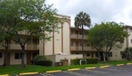 900 Tallwood Avenue  Unit# 304, Hollywood, FL 33021 