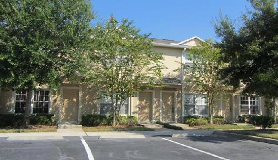 406 Wilton Circle, Sanford, FL 32773 