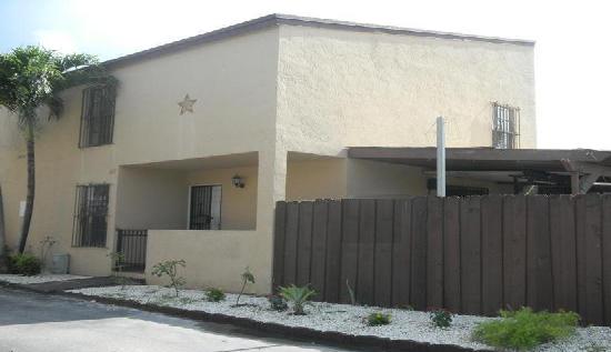 11600 SW 2 Street 107, Miami, FL 33174 