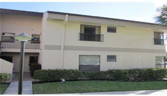 2592 N Carambola Cr, Coconut Creek, FL 33066 