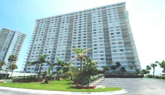 500 Bayview Drive 230, Sunny Isles, FL 33160 