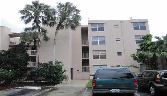 9441 Live Oak Place #403, Davie, FL 33324 