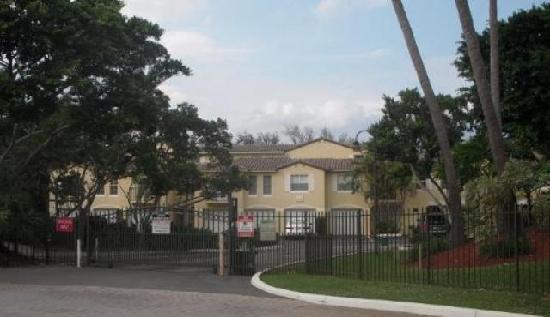 1120 Lake Shore Drive 202, Lake Park, FL 33403 