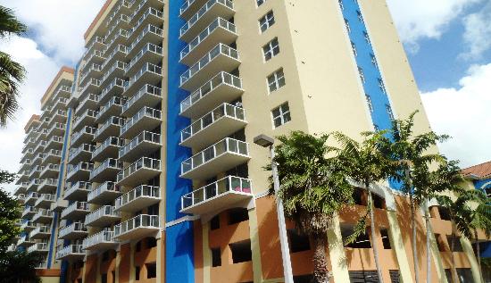 5085 NW 7th Street Unit 506, Miami, FL 33126 
