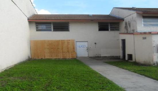 15480 Sw 82nd Ln Apt 203, Miami, FL 33193 