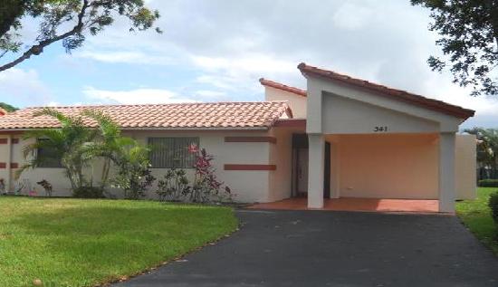 341 Lakeside Court 223, Sunrise, FL 33326 