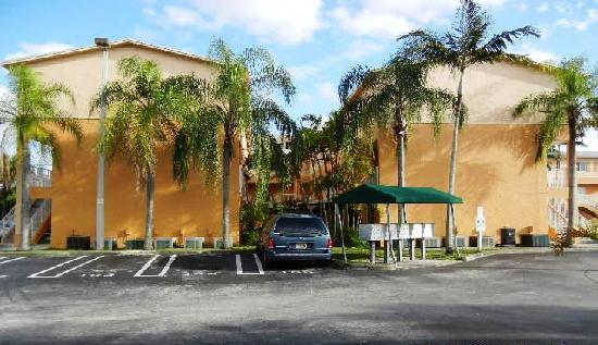 6245 Sw Kendale Lake Circle #a-215, Miami, FL 33183 