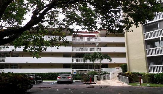 7041 Environ Boulevard Apt 126, Lauderhill, FL 33319 
