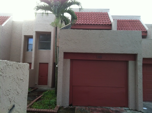 1688 58th Ave,15, Lauderhill, FL 33313 