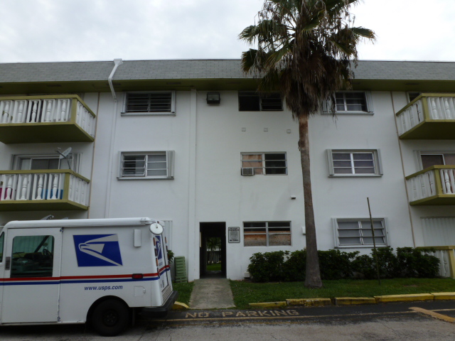 15205 6 Ave,d-203, Miami, FL 33162 