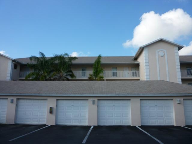 3235 Cypress Glen Wy,307, Naples, FL 34109 