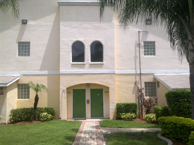 5058  SUNRIDGE PALMS DR, TAMPA, FL 33617 