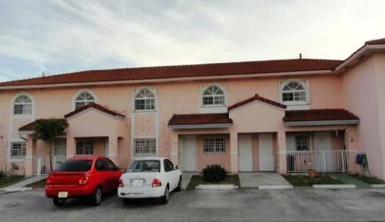 7626 W 34 Lane #202, Hialeah, FL 33018 