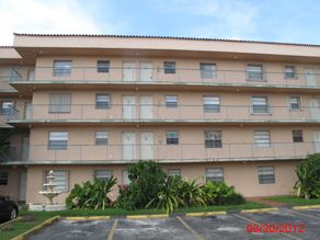 2775 52nd St,403, Hialeah, FL 33016 