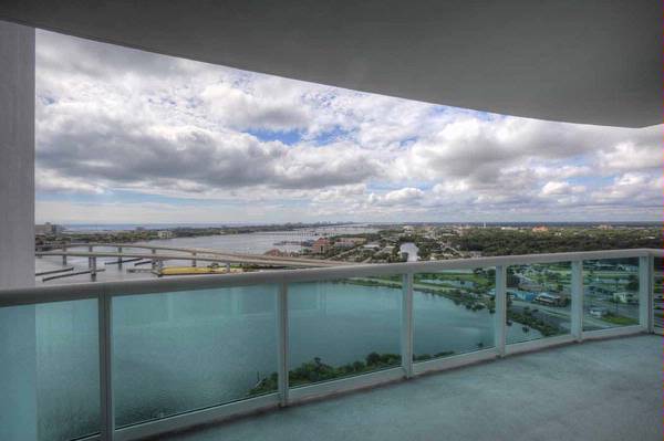 231 Riverside Drive, Holly Hill, FL 32117 