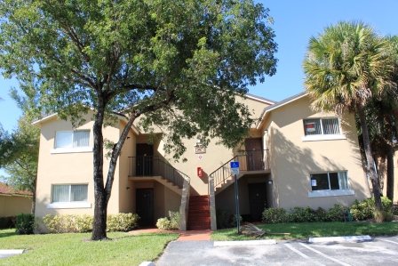 947 Lake Terry Drive,27b, West Palm Beach, FL 33411 