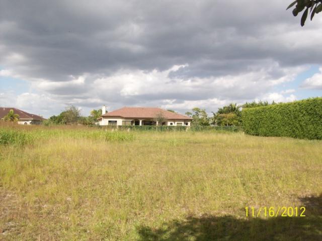 9715 108th Terrace, Miami, FL 33176 