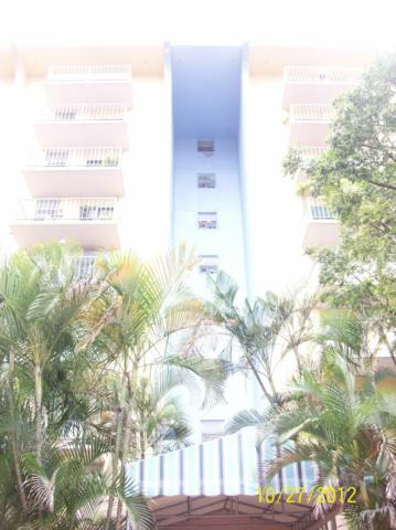 4550 9th St,801, Miami, FL 33126 