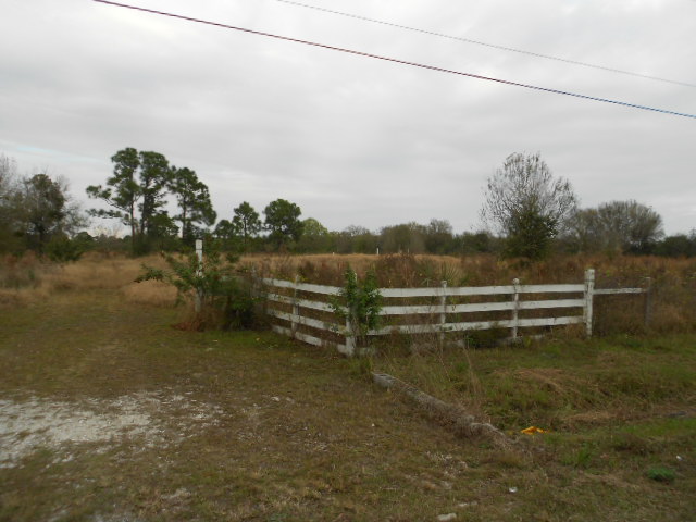 5079 Northwest 20th St, Okeechobee, FL 34972 