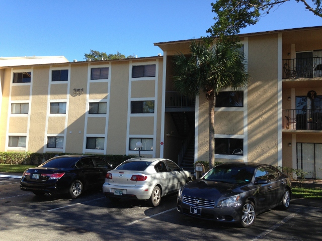 351  PALM WAY 108, PEMBROKE PINES, FL 33025 