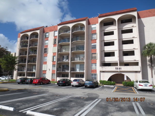5201 7 St,405-w, Miami, FL 33126 