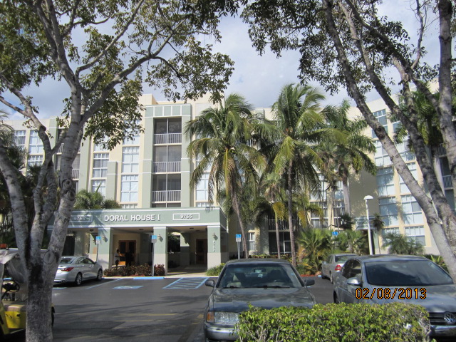 9755 Nw  52  Street,112, Miami, FL 33178 