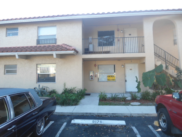 9188 40th St,205, Coral Springs, FL 33065 