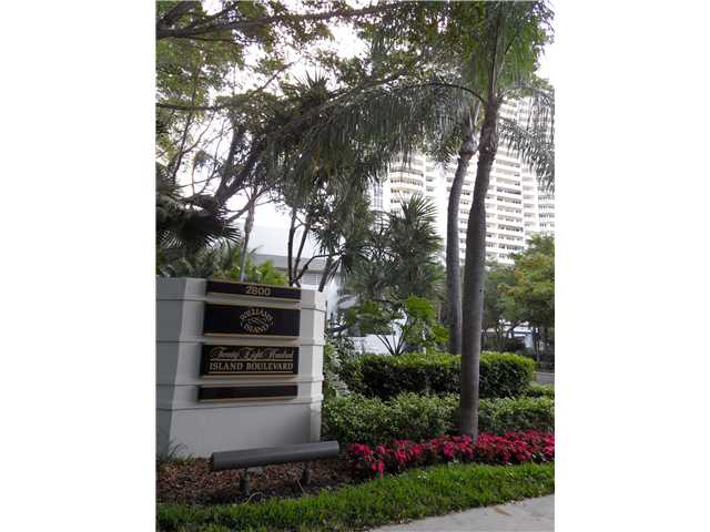 2800 ISLAND BL # 306, Aventura, Florida 33160 