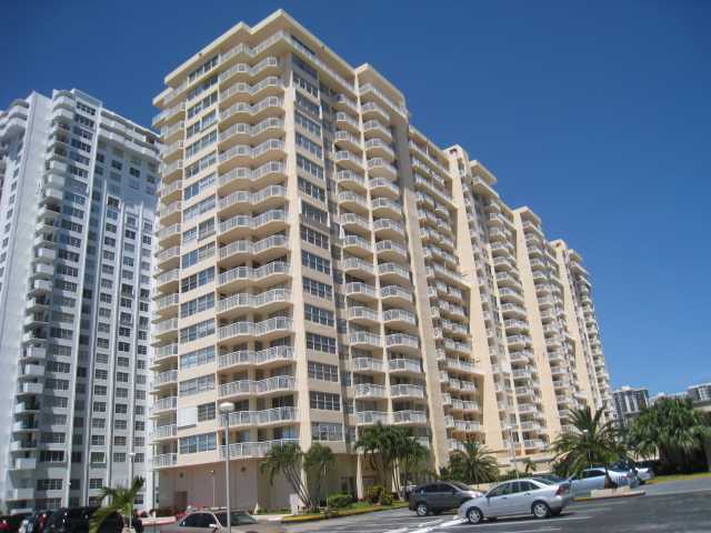 18011 BISCAYNE BL # 1902-1, Aventura, Florida 33160 