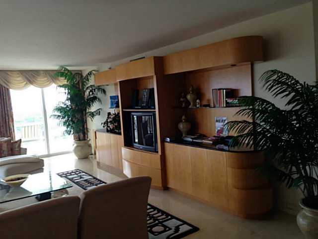 2600 ISLAND BL # 2902, Aventura, Florida 33160 