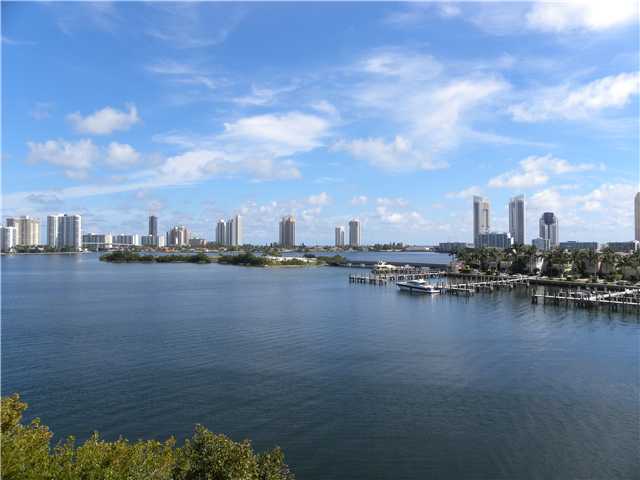 7000 ISLAND BL # 504, Aventura, Florida 33160 