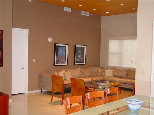 19900 E COUNTRY CLUB DR # 103, Aventura, Florida 33180 