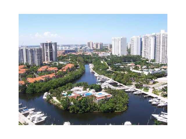 7000 ISLAND BL # 3008, Aventura, Florida 33160 
