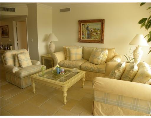 7000 ISLAND BL # 1608, Aventura, Florida 33160 