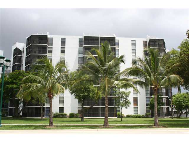3401 N COUNTRY CLUB DR # 602, Aventura, Florida 33180 