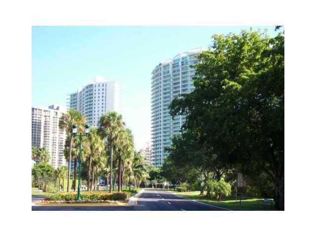 20155 NE 38 CT # 704, Aventura, Florida 33180 