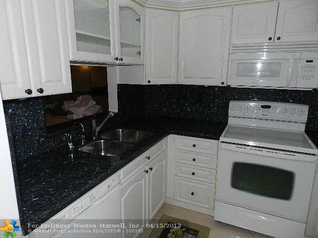 3570 MAGELLAN CR # 226-2, Aventura, Florida 33180 