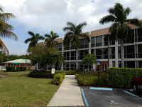 75 GULFSTREAM RD # 211B, Dania, Florida 33004 