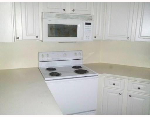 8343 LAKE DR # 305, Doral, Florida 33166 