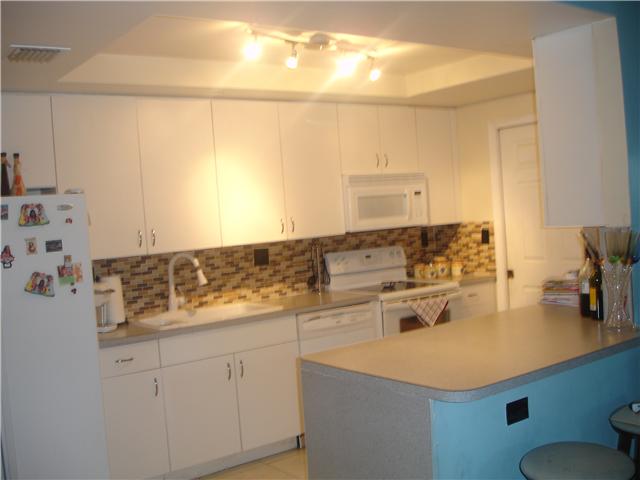 9805 NW 52 ST # 112, Doral, Florida 33178 