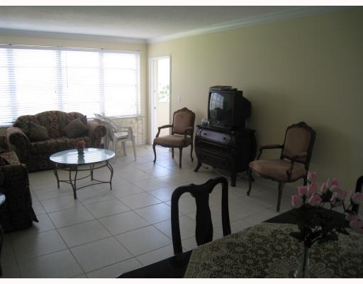 851 NE 14TH AV # 414, Hallandale, Florida 33009 