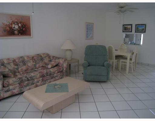 1250 ATLANTIC SHORES BL # 121, Hallandale, Florida 33009 