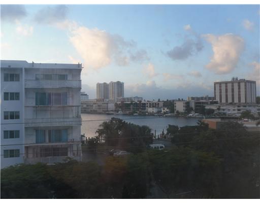 111 GOLDEN ISLES DR # D5, Hallandale, Florida 33009 