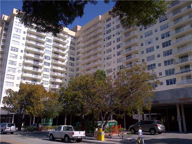 137 GOLDEN ISLES DR # 312, Hallandale, Florida 33009 