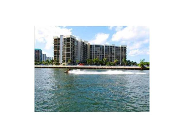800 PARKVIEW DR # 206, Hallandale, Florida 33009 