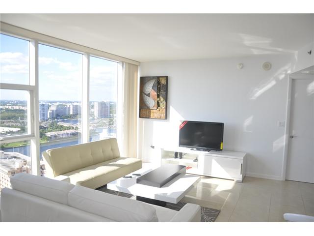 1830 S OCEAN DR # 2707, Hallandale, Florida 33009 